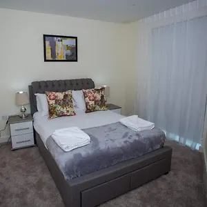 Unique 2 Bed Apartment